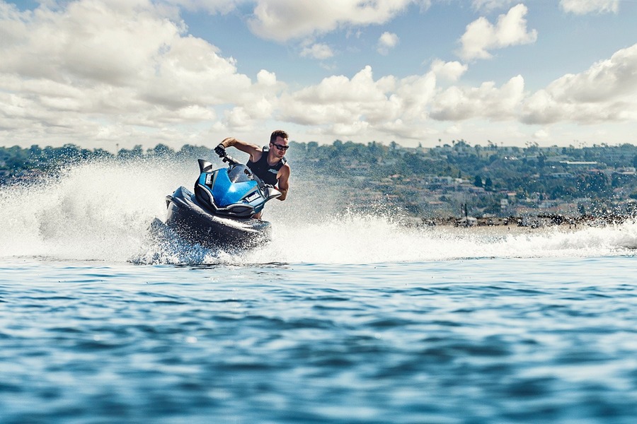 Safety Tips to Follow When Going Jet Skiing